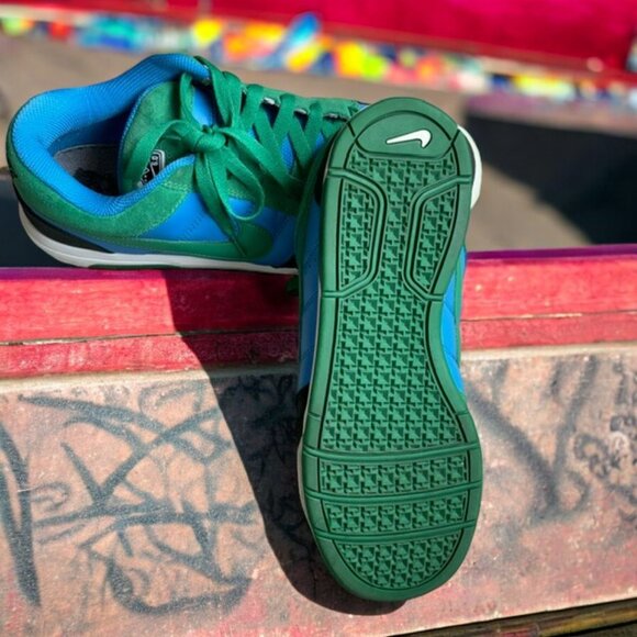 RARE NIKE AIR MORGAN SKATE SHOES Men\'s Size 10 main image 5